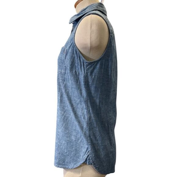 Tommy Hilfiger Sleeveless Chambray Collared Button Front Shirt Top Size S Preppy - Picture 2 of 13